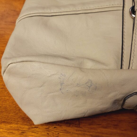 Rosetti ~ Beige/Cream ~ Leather ~ Shoulder Bag ~Excellent Condition - Picture 6 of 6